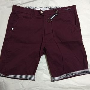 Men Denim & Flower Ricky Singh Burgundy Shorts 30